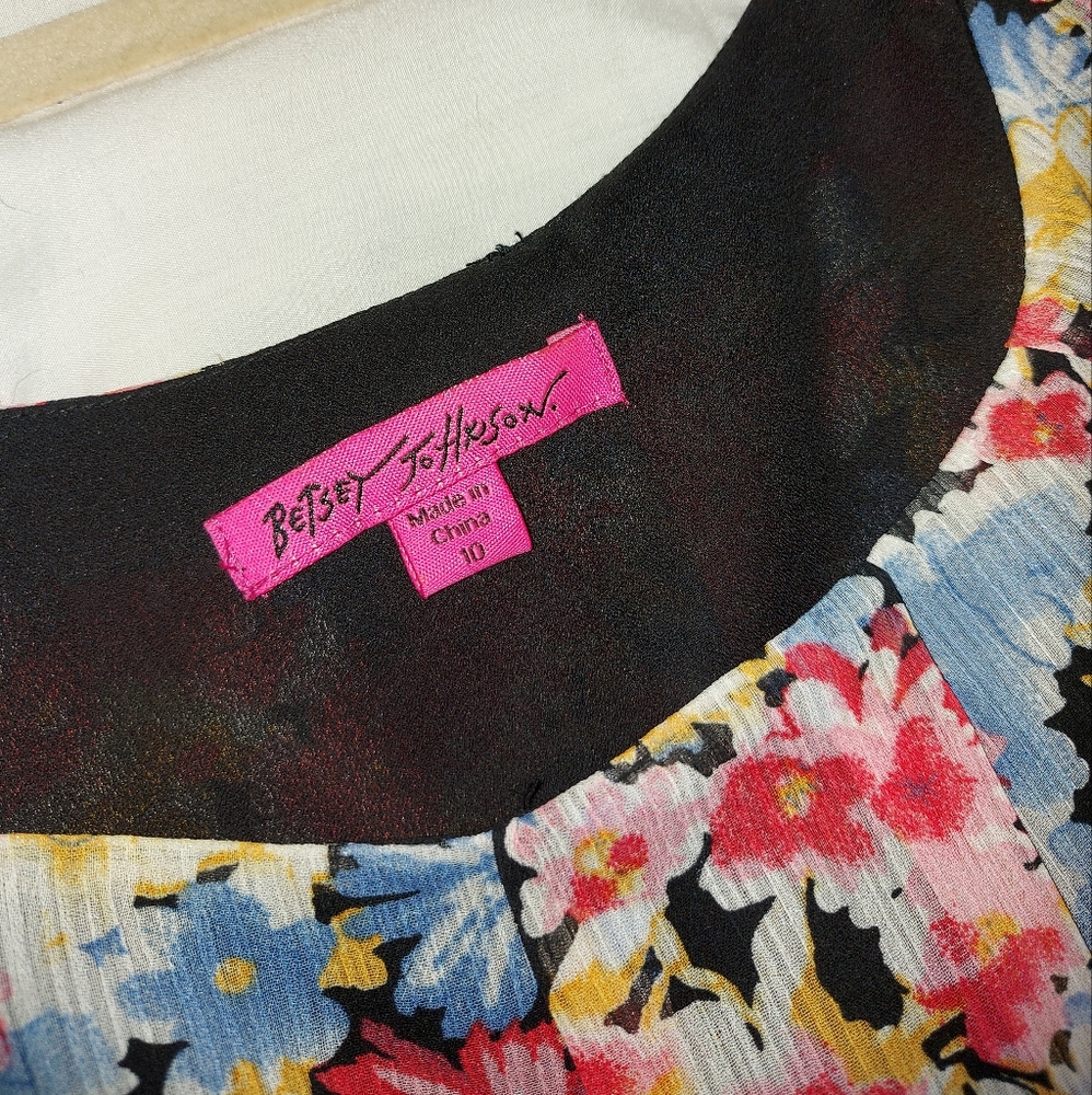 Betsey Johnson dress, size 10, floral print, lace detail